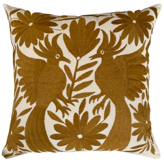 Housse de coussin brodée, le duo, ocre doré