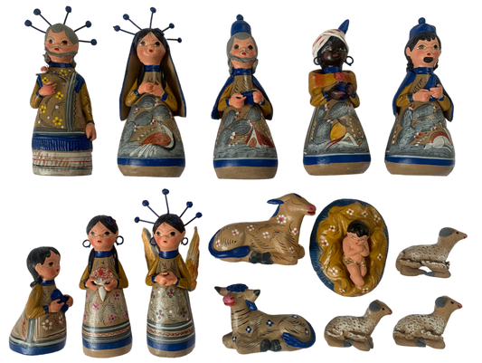 Crèche grande 14 santons, bleue (15 cm).