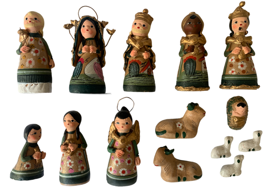 Crèche moyenne 14 santons, verte fonçée (11 cm).